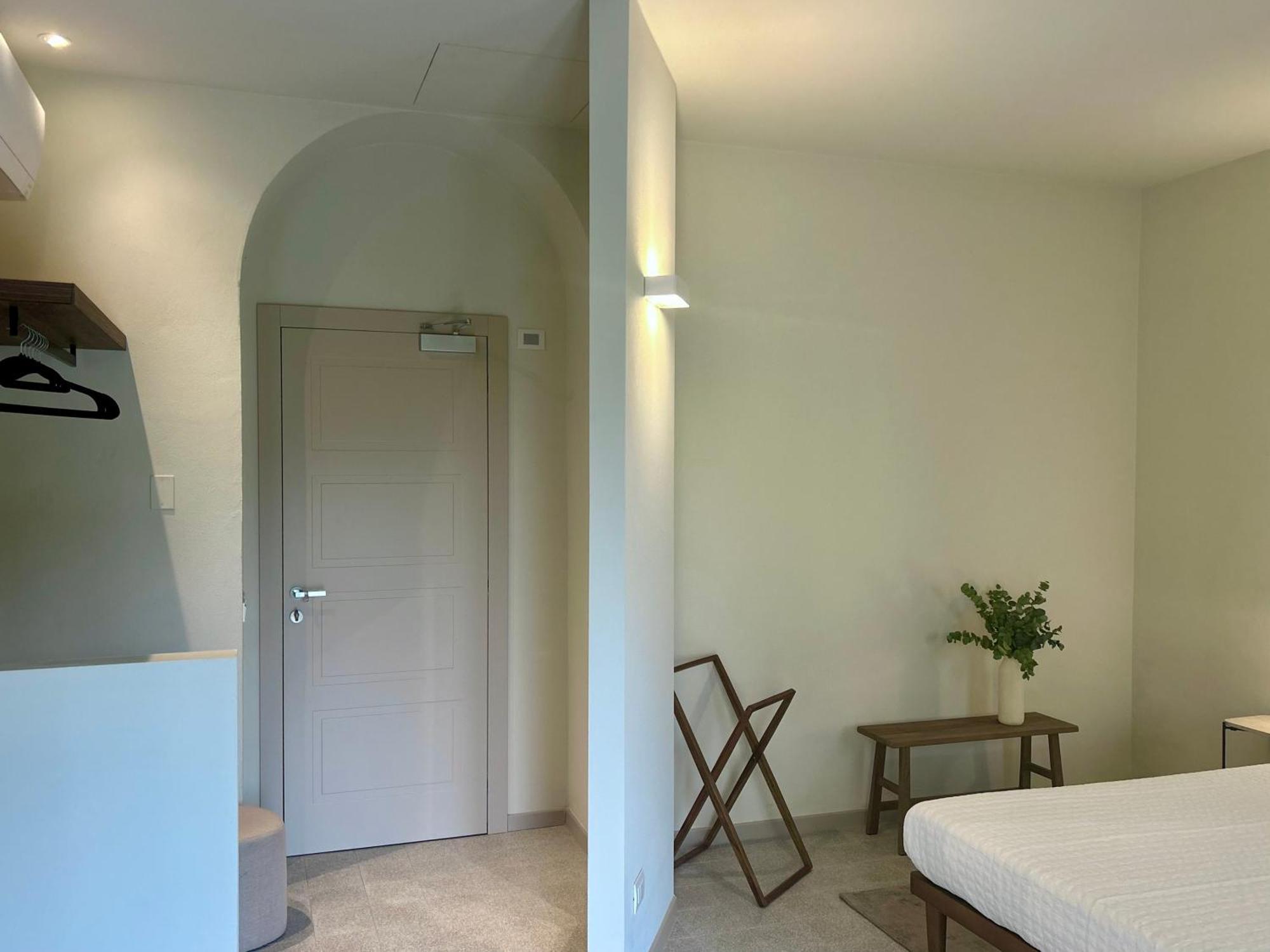 The Lake Suites Com - Luxury Stay In Lazise Exterior photo