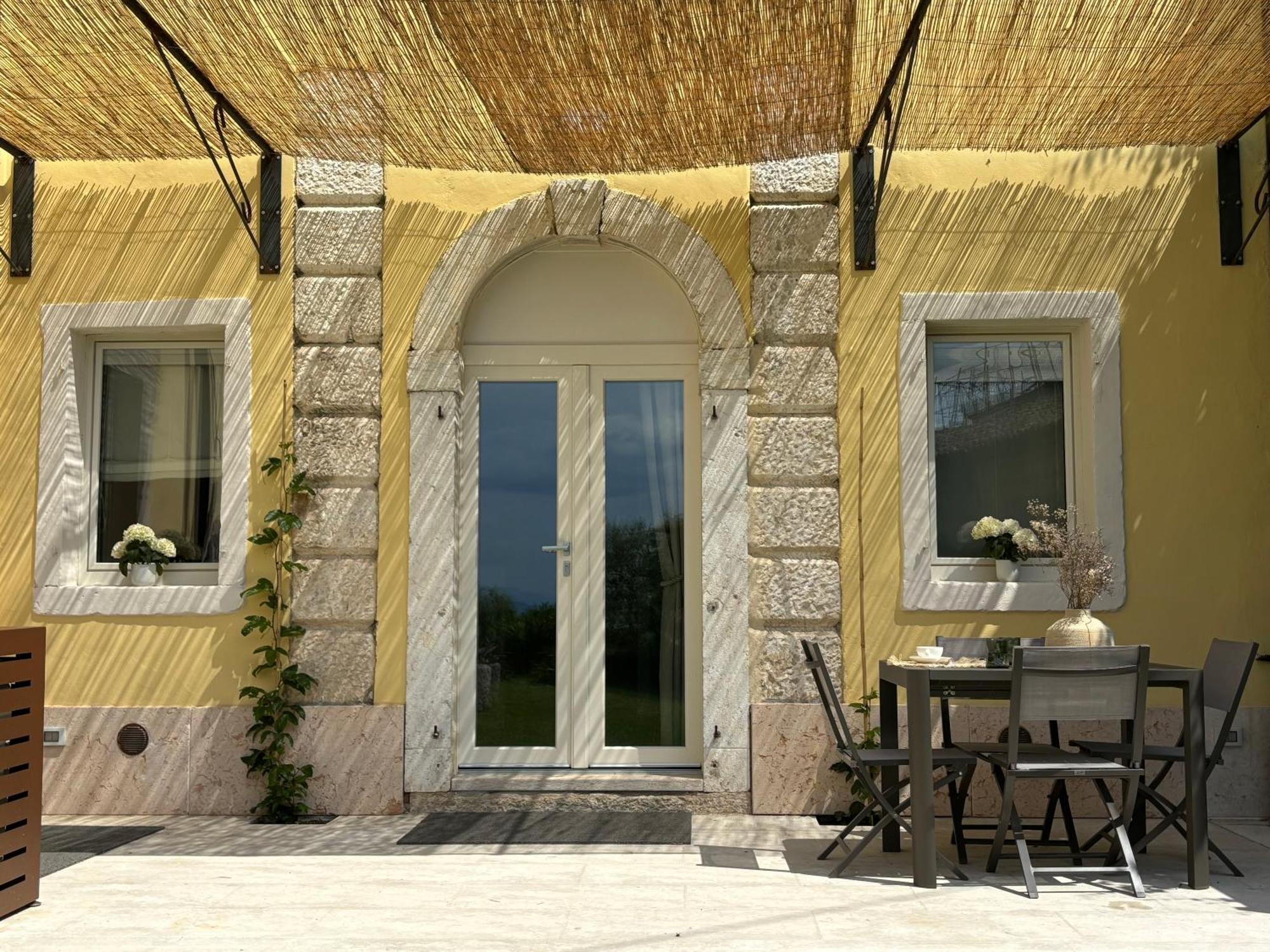 The Lake Suites Com - Luxury Stay In Lazise Exterior photo